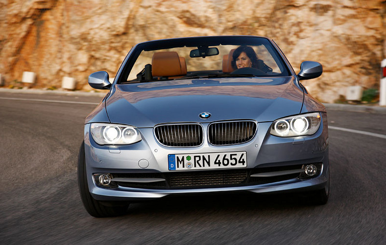 BMW: odnowiona Seria 3 w wersji coupe i cabrio