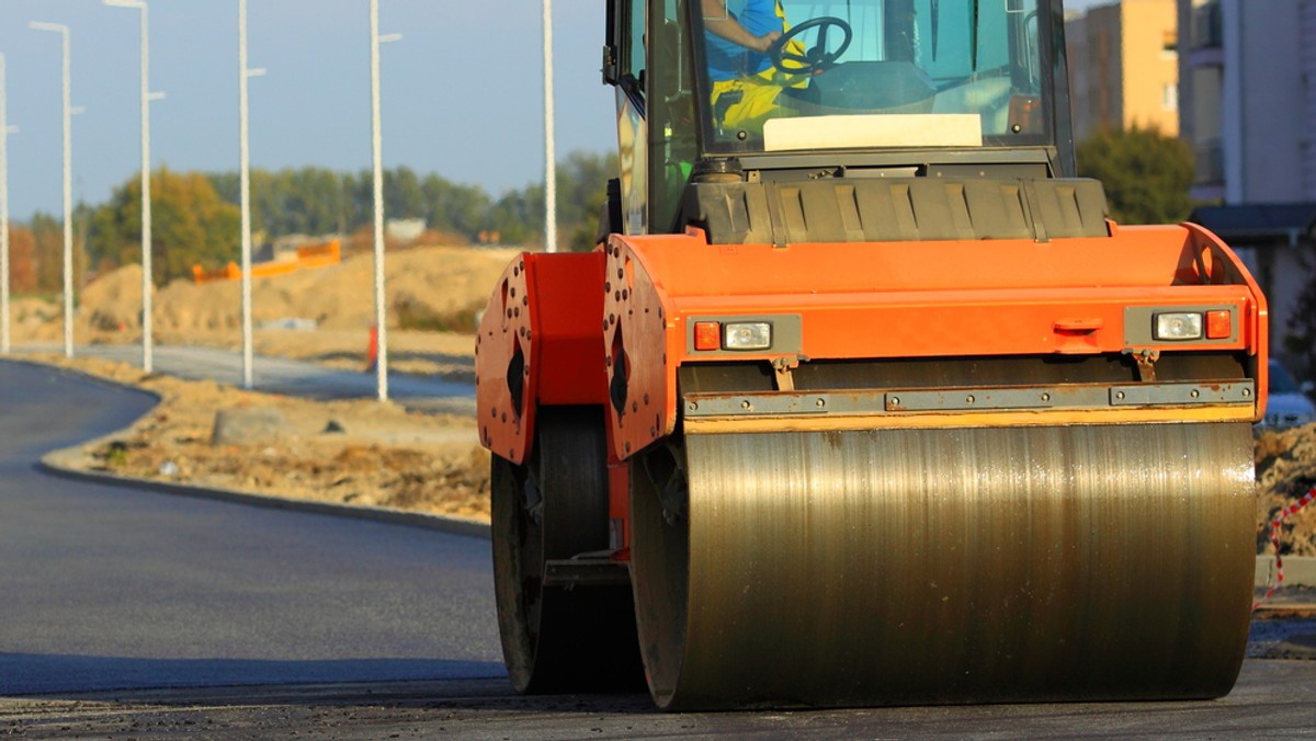 Generalna Dyrekcja Dróg Krajowych i Autostrad do 14 czerwca wydłużyła termin składania ofert w przetargu na wykonanie koncepcji programowej z pełnym rozpoznaniem geologicznym budowy drogi ekspresowej S19 na odcinku Babica-Barwinek (granica państwa).