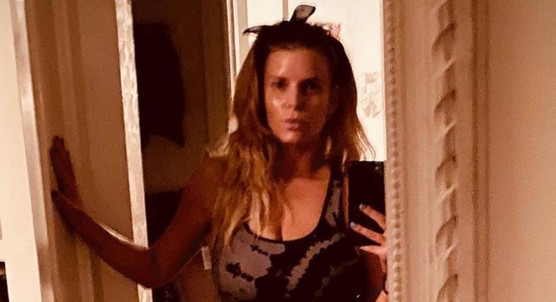 Jessica Simpson Shows Off Toned Abs On Instagram