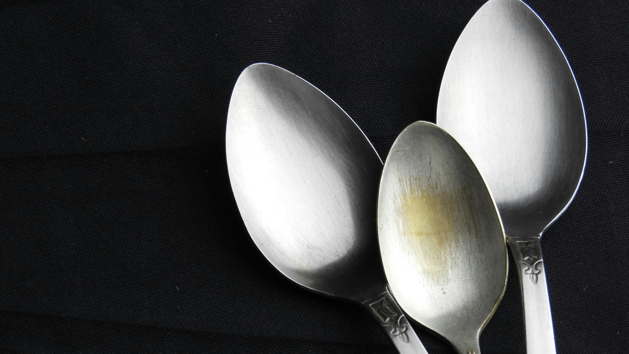 Vyskúšajte overené domáce triky na čistenie striebra.