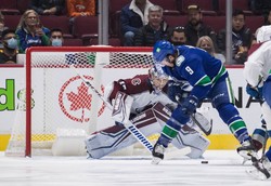 NHL. Siódme z rzędu zwycięstwo hokeistów Vancouver Canucks