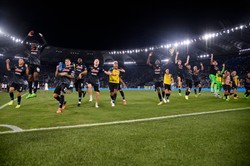 Piotr Zieliński z asystą, Napoli liderem, pięć goli w derbach Mediolanu [WIDEO]