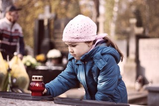 Warszawa: 155 tys. zł zebrano podczas kwesty na Starych Powązkach