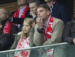 Lis wyrzucony ze stadionu w Manchesterze? "Wyjdźcie, ludzie są wściekli"
