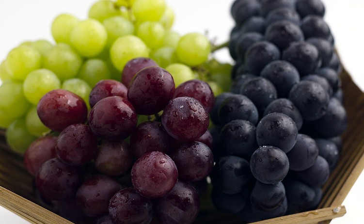 grapes-table1
