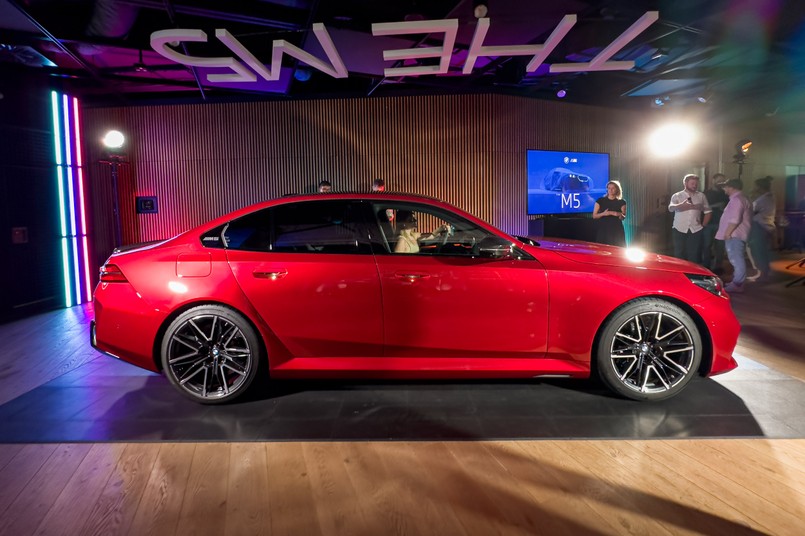 BMW M5 2025