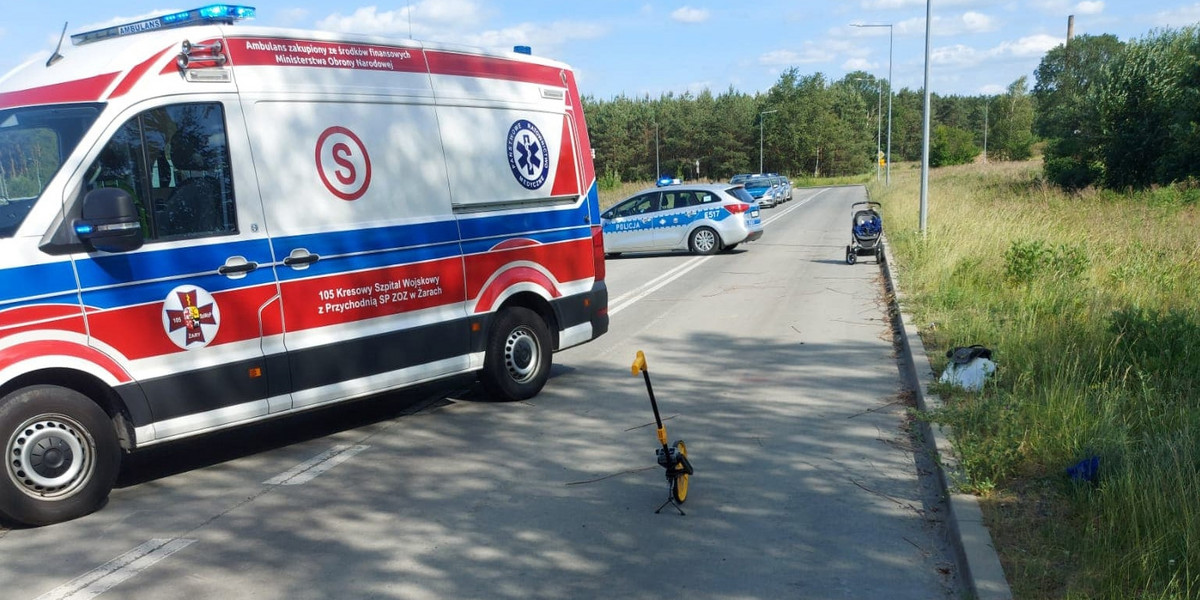 Babcia dwuletniego chłopczyka, który zginął potrącony miała promil alkoholu. 