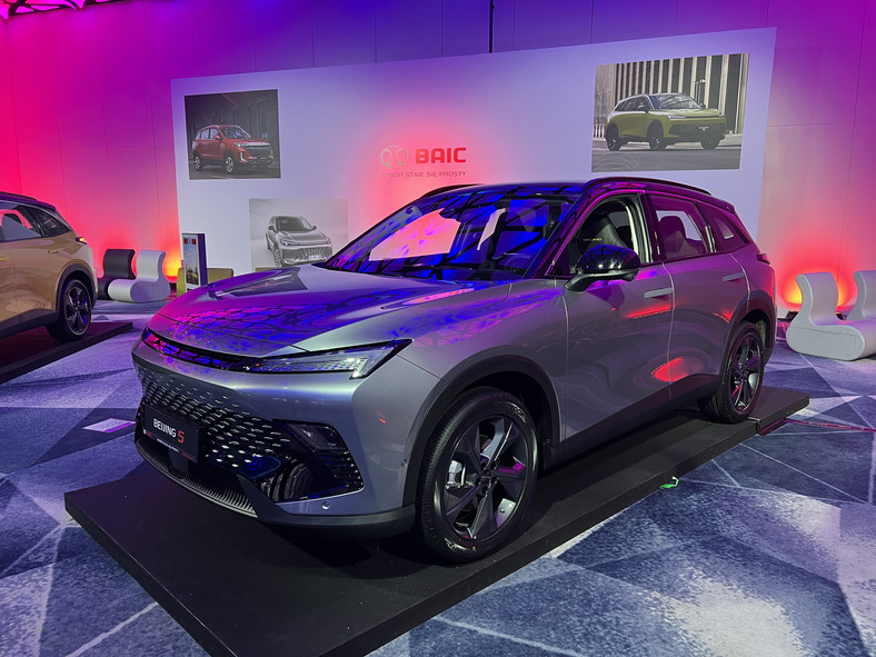 BAIC Beijing 5