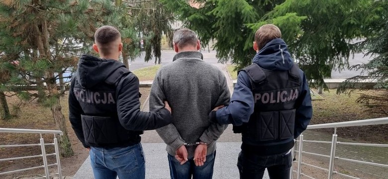 Makabryczne odkrycie w Bydgoszczy. Półtora miesiąca mieszkał ze zwłokami kolegi, zapraszał gości