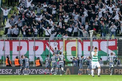 Lechia znokautowana po przerwie! Legia strzeliła trzy gole i jest bliżej mistrzostwa [WIDEO]