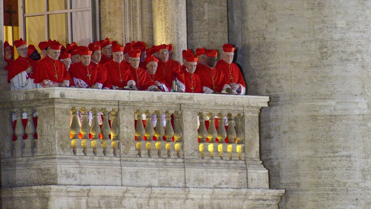 "Tajemniczy" kardynałowie. Jan Paweł II wiedzę o jednym zabrał do grobu