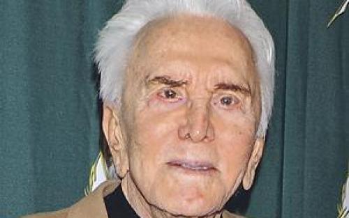 Kádárral kvaterkázott Kirk Douglas