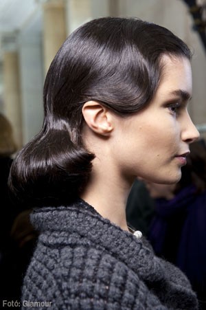 26144_hairstyle-loewe-300-d0001F7B7f5935b32079c