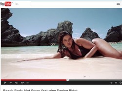 Kawał pięknego ciała! Modelka XXL w reklamie strojów kąpielowych