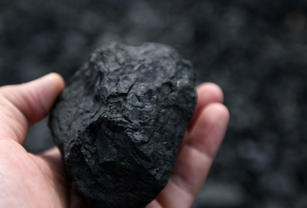 Bryła węgla, fot. Tomohiro Ohsumi/Bloomberg