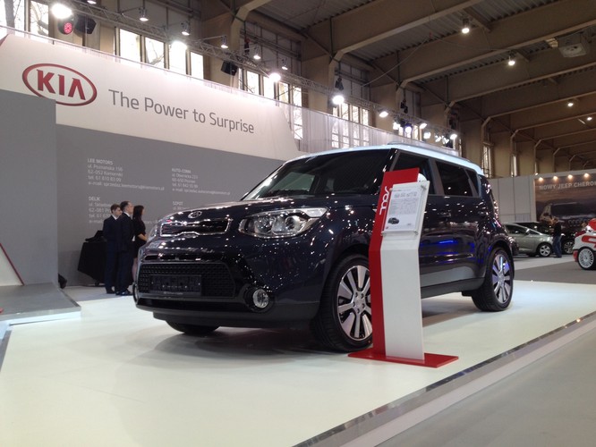 Najtańsza nowa kia soul to wersja M z silnikiem benzynowym 1.6/132 KM - samochód kosztuje od 59 900 zł.