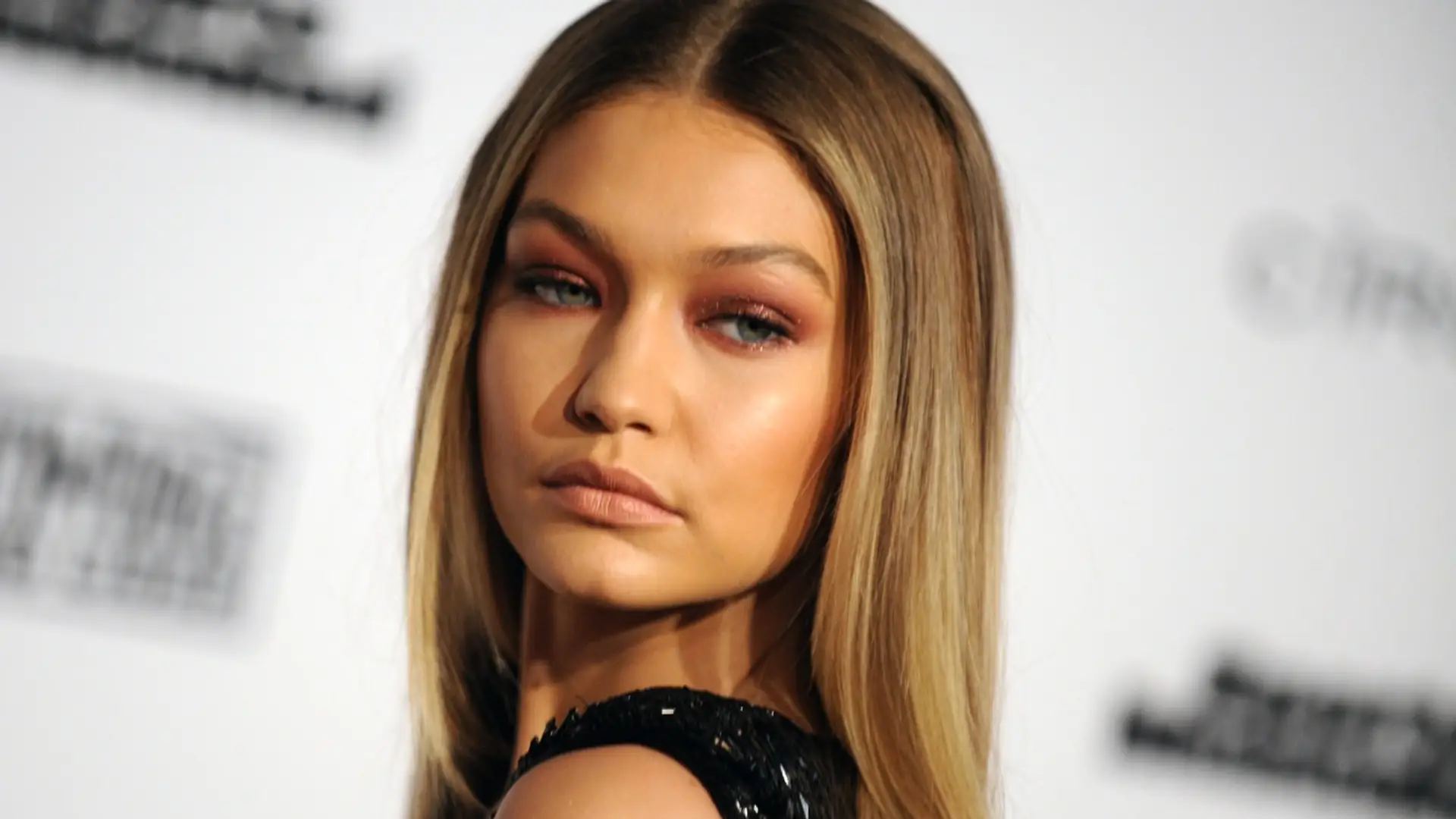 Jak być blond boginią na Instagramie? Zajrzyj na konto Gigi Hadid