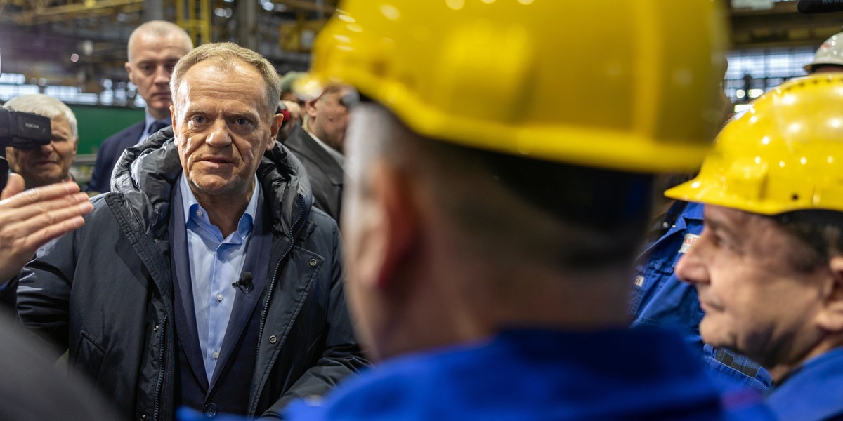 Szef Platformy Obywatelskiej Donald Tusk podczas spotkania z pracownikami Rafako. Racibórz, 20 stycznia 2023 r. 