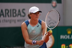 Świątek goni Radwańską na liście płac. Wkrótce zostanie najbogatszą polską tenisistką w historii