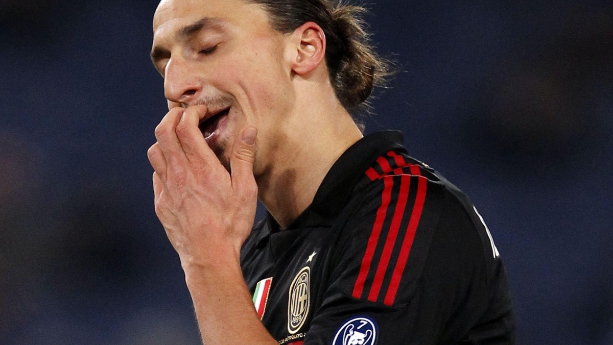 Napastnik AC Milan, Zlatan Ibrahimovic potrącił kobietę swoim samochodem, w pośpiechu wyjeżdżając z ośrodka treningowego Rossonerich. Poszkodowana okazała się być przedstawicielką mediów.