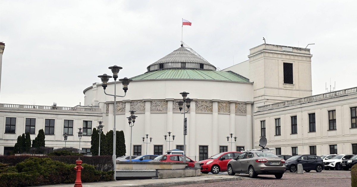 Gorąco za plecami Koalicji Obywatelskiej. Konfederacja zyskuje. Jest najnowszy sondaż