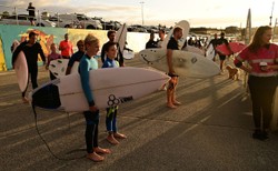 Szturm na plaże i fast foody w Nowej Zelandii. Do pracy wróciło 400 tys. osób