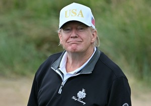Donald Tramp na terenu za golf