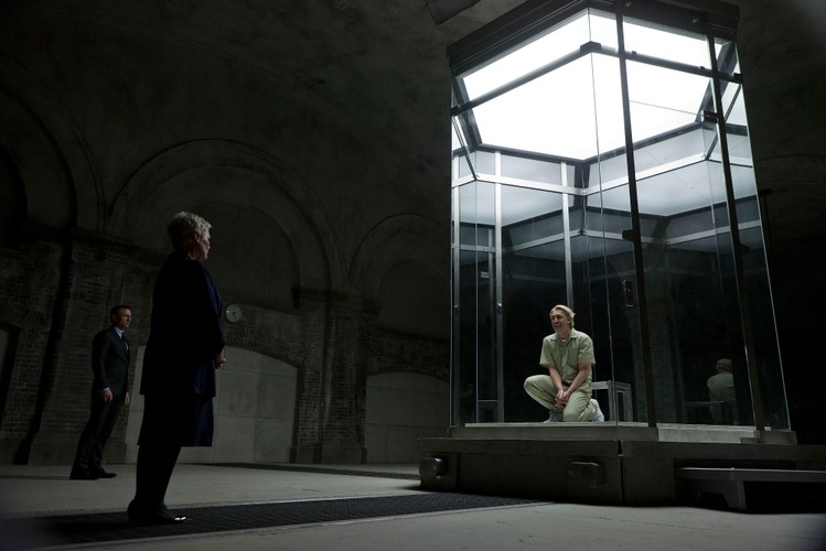 Judi Dench i Javier Bardem w filmie 'Skyfall'