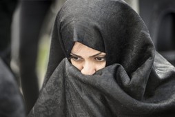 burka, kobieta w burce, islam, dżihad