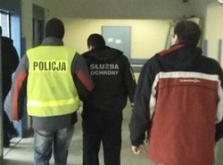 Pomysłowy ochroniarz okradał wpłatomat