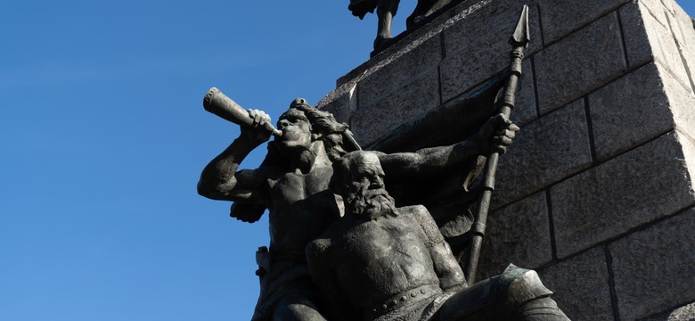 Szybka kartkówka z najważniejszych dat. QUIZ historyczny dla orłów i prymusów