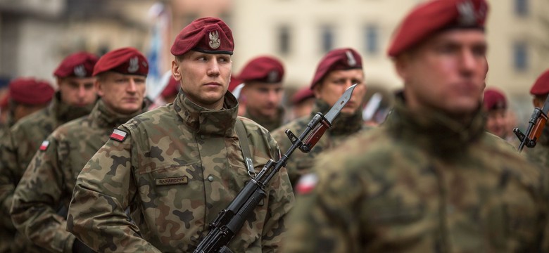 Boimy się Rosji. Chcemy powrotu do armii z poboru [SONDAŻ]