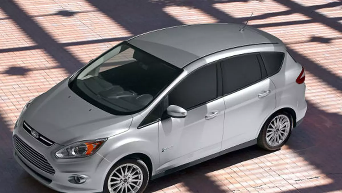 Ford C-Max Hybrid: hybryda dla rodziny?