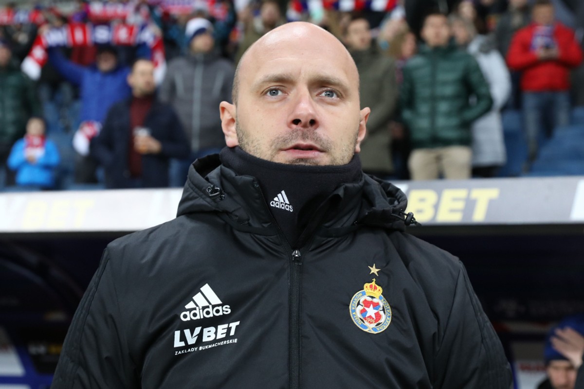 Trener Wisły Kraków: Z tego bagna można wyjść