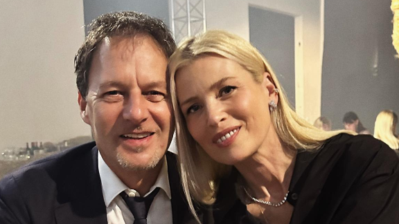 Spevák Paľo Habera a modelka Daniela Peštová.
