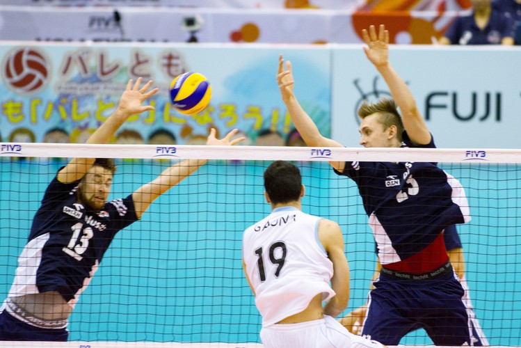 Polska - Argentyna 3:1 (25:18, 19:25, 25:21, 27:25)