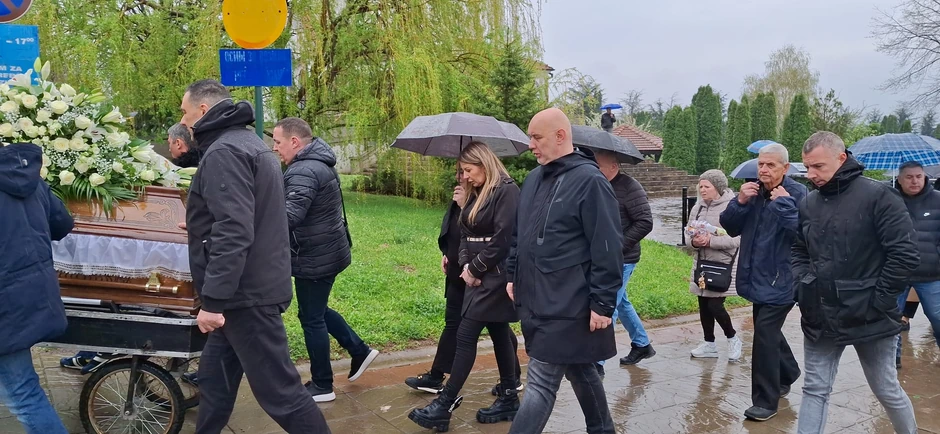 Sahrana brata Viki Miljković