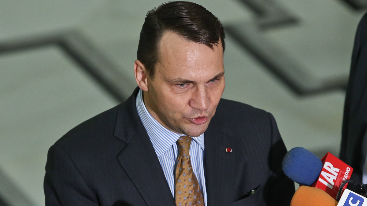 Szef MSZ Radosław Sikorski udaje się jutro z jednodniową wizytą do Kijowa, gdzie weźmie udział w posiedzeniu rady szefów resortów dyplomacji państw OBWE. Minister chce namawiać władze ukraińskie oraz przedstawicieli opozycji do porozumienia na rzecz reform.