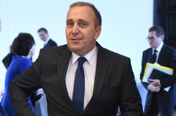 Schetyna ostro o propozycju Rosji ws. pomnika w Smoleńsku. "Tu nie ma wzajemności"