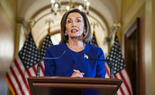 Pelosi chce w Kongresie ograniczyć ewentualne działania wojskowe Trumpa