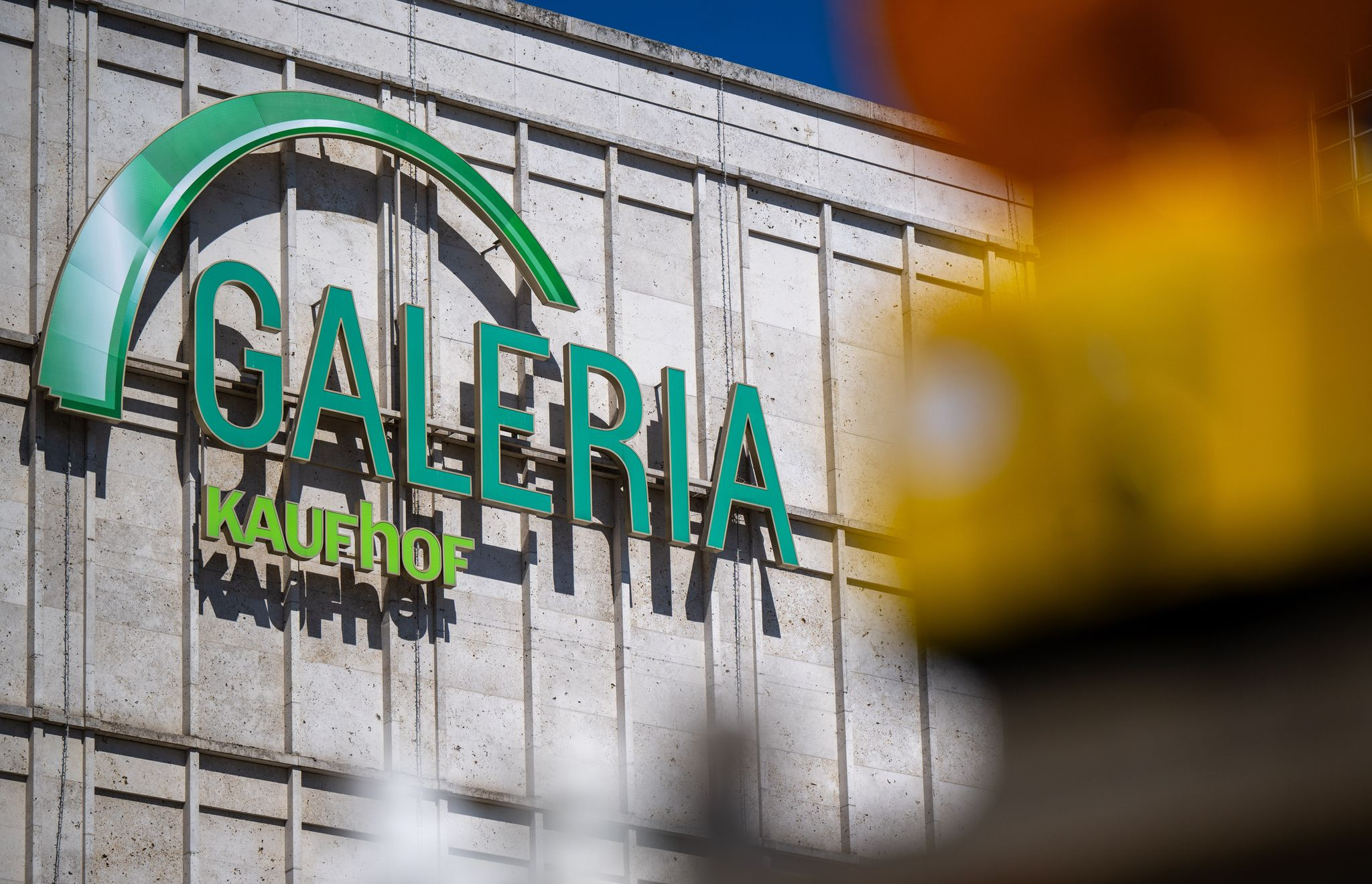 Galeria wieder profitabel - 100 Mio. Euro Plus nach 3. Insolvenz