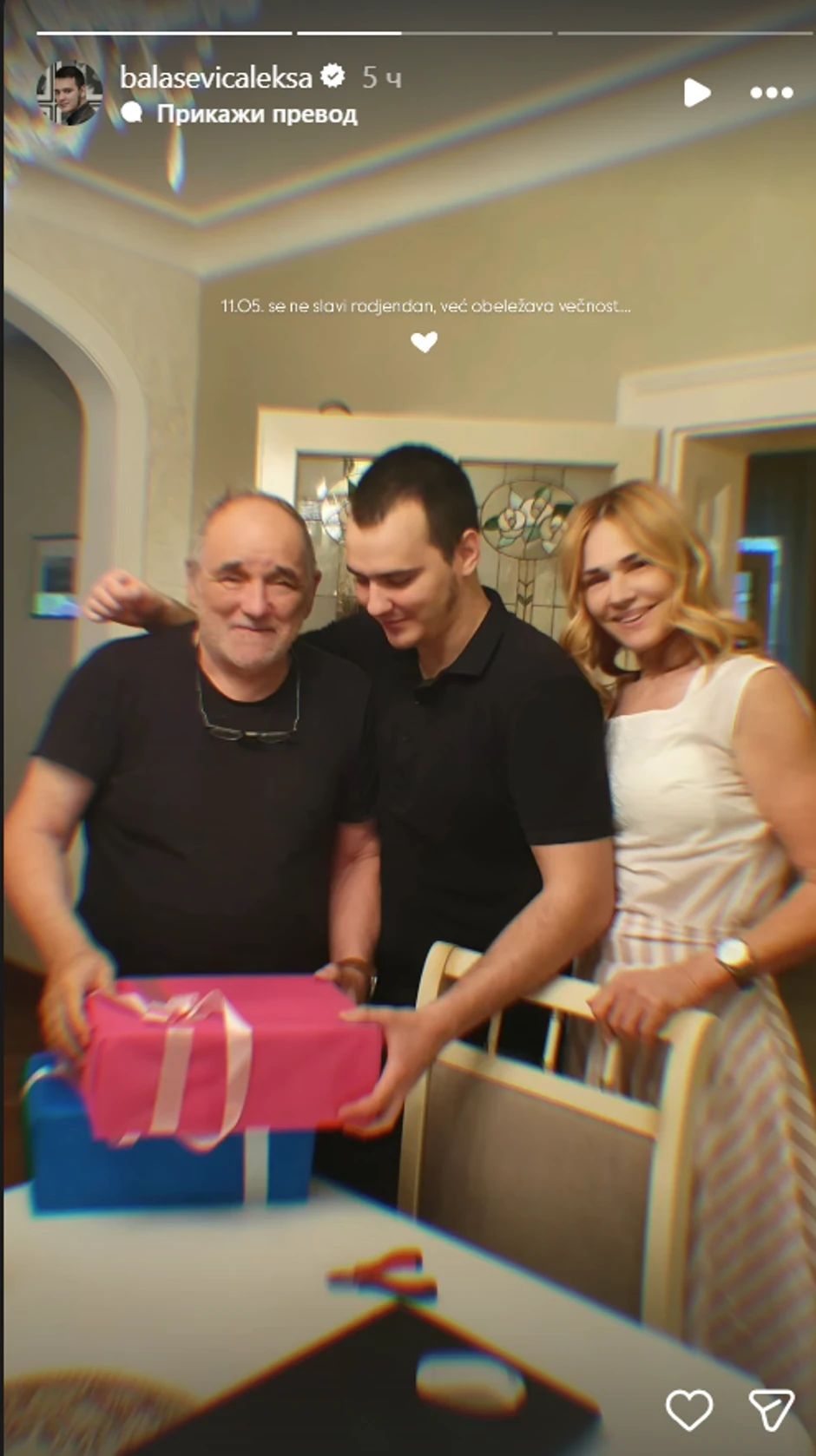 Aleksa Balašević podelio sliku sa ocem i majkom