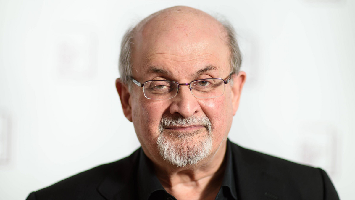 Zamach na Salmana Rushdiego. Wiadomo, kim jest 24-letni sprawca ataku