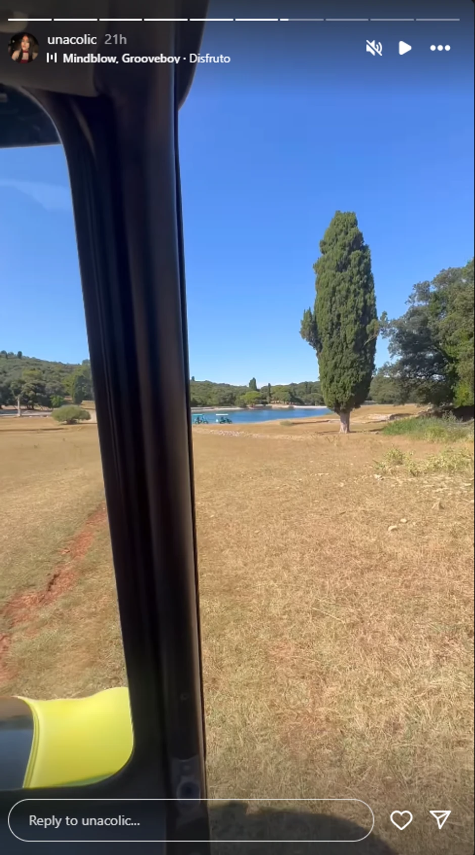 Una Čolić na Brionima sa mamom, tatom i dečkom