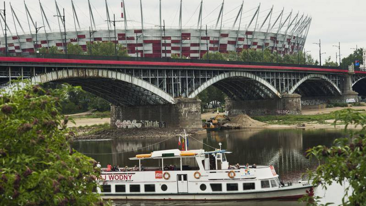 Na Wisłę wracają statki i promy