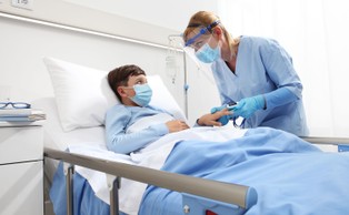 Do szpitala i apteki tylko w maseczce. Nakaz będzie obowiązywał do końca kwietnia