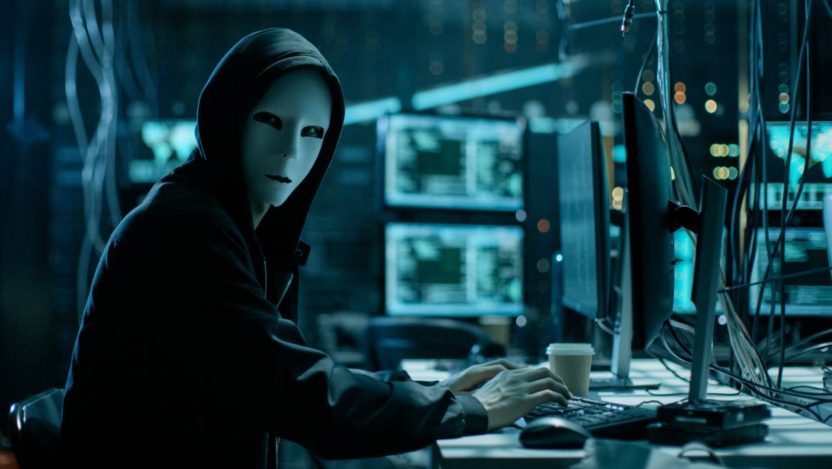  haker cyberbezpieczeństwo