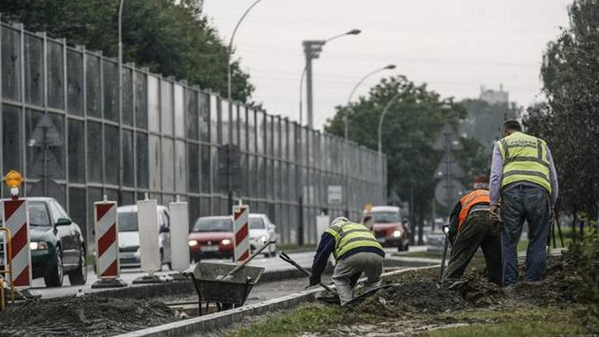 Do jesieni kierowcy muszą się liczyć z utrudnieniami na wielu rzeszowskich ulicach.