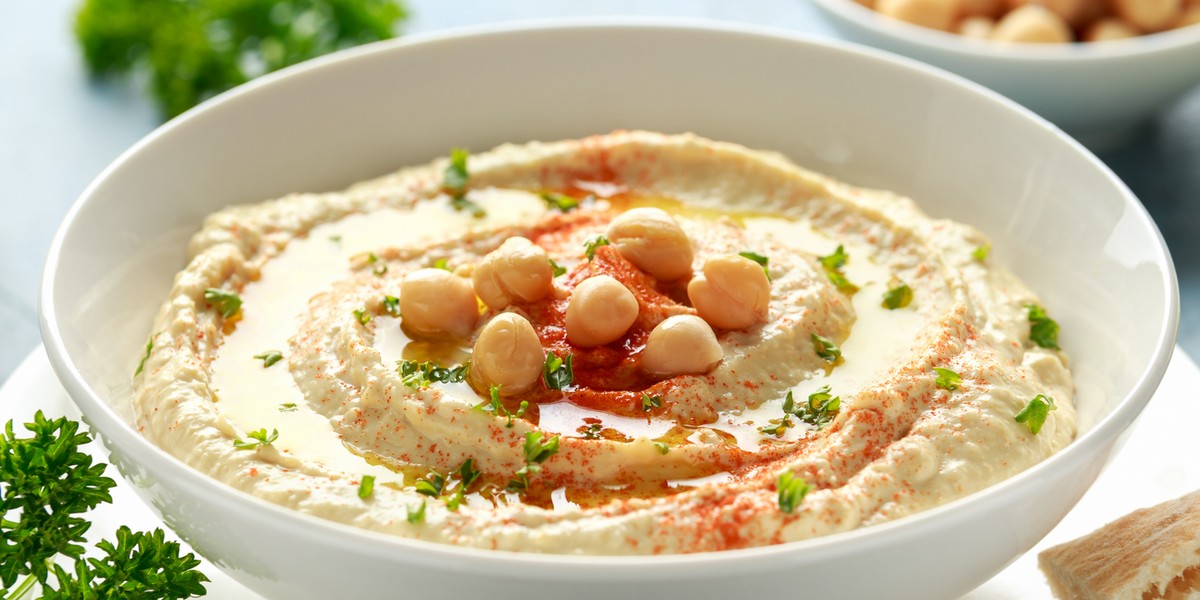 Hummus trzy przepisy krok po kroku klasyczny, z buraków i z bobu Gotowanie