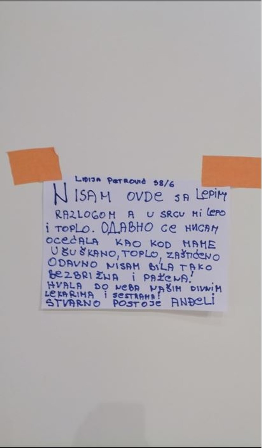 Poruke na zidu, Arena